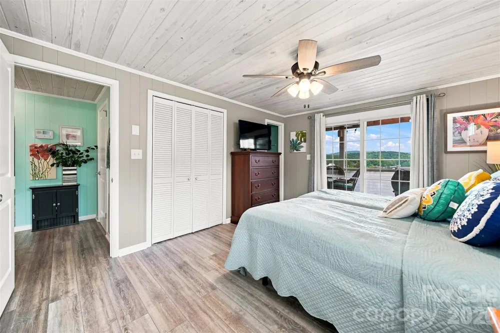 220 Lakeshore Lane Taylorsville, NC 28681