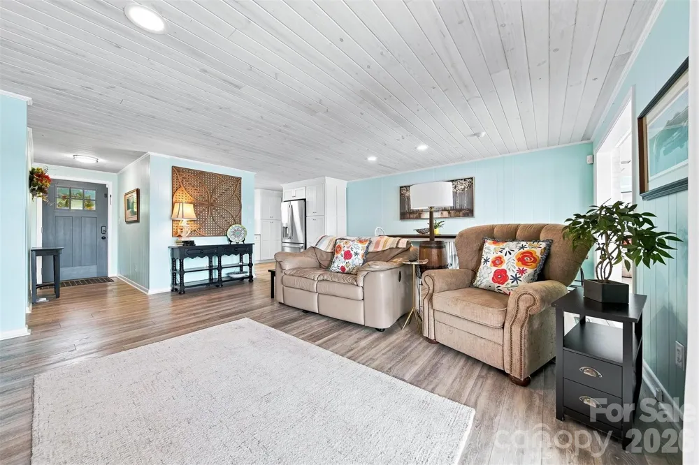 220 Lakeshore Lane Taylorsville, NC 28681