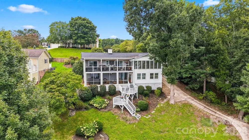 220 Lakeshore Lane Taylorsville, NC 28681
