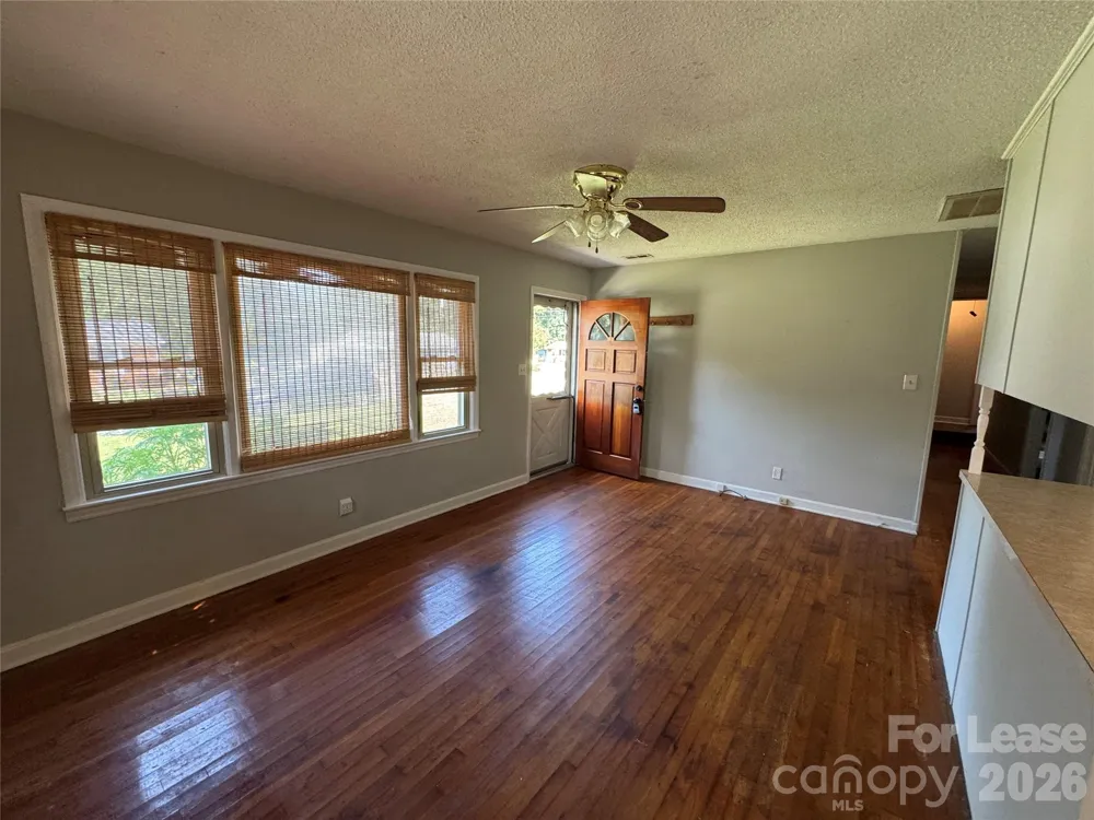 805 Furman Street Dallas, NC 28034