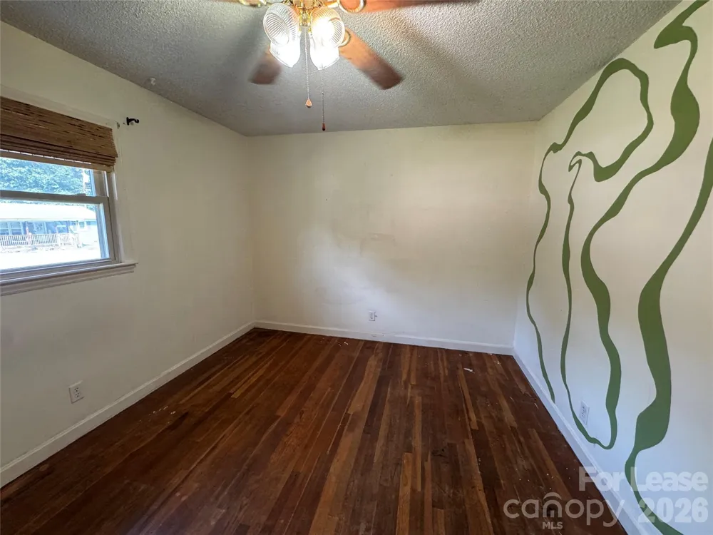 805 Furman Street Dallas, NC 28034