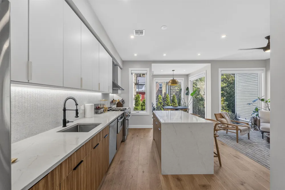 72 46TH ST Weehawken, NJ 07086