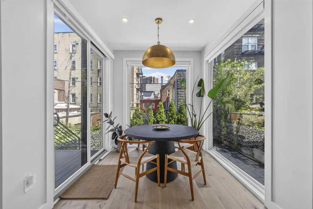 72 46TH ST Weehawken, NJ 07086