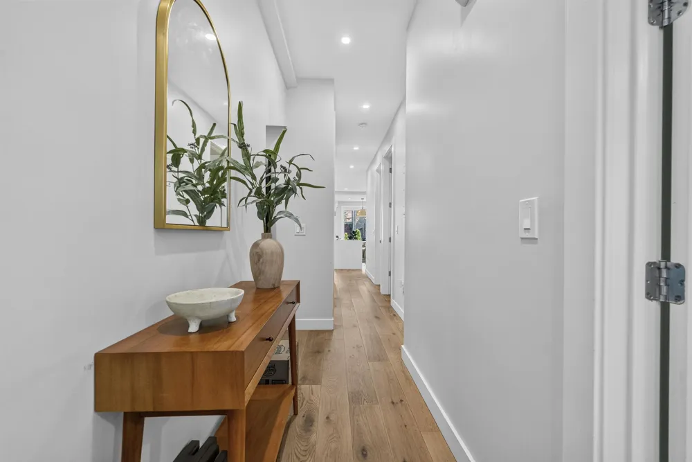 72 46TH ST Weehawken, NJ 07086