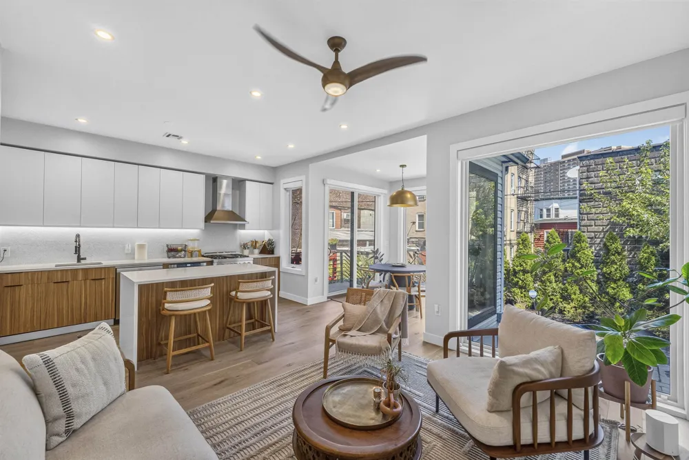 72 46TH ST Weehawken, NJ 07086