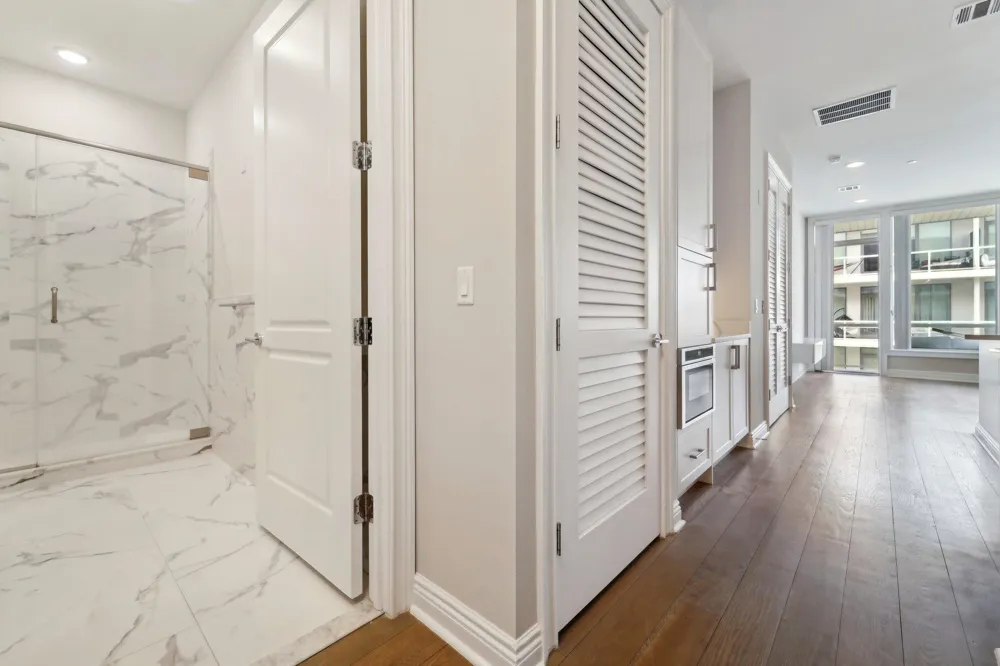 3 SOMERSET LANE Edgewater, NJ 07020
