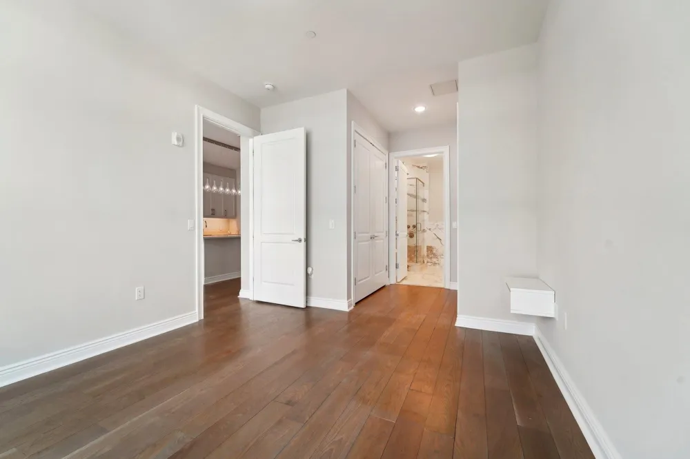 3 SOMERSET LANE Edgewater, NJ 07020