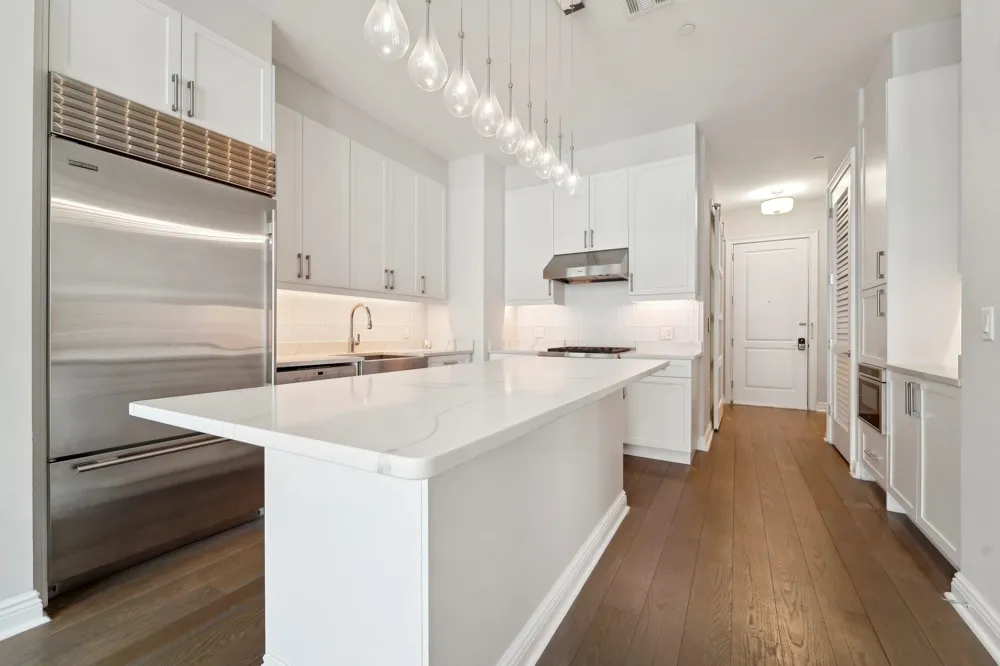 3 SOMERSET LANE Edgewater, NJ 07020