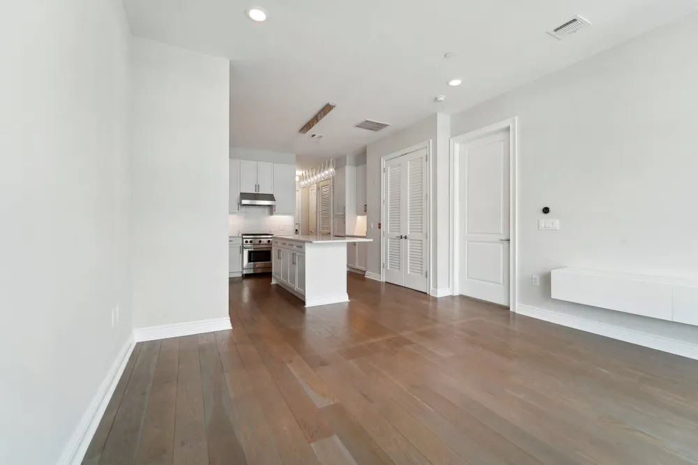 3 SOMERSET LANE Edgewater, NJ 07020