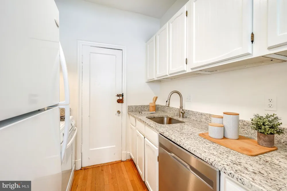 2032 BELMONT ROAD #234 Washington, DC 20009