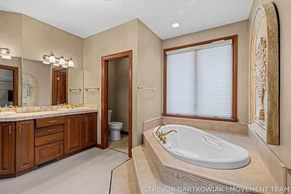 2696 Middle Lake Road Twin Lake, MI 49457