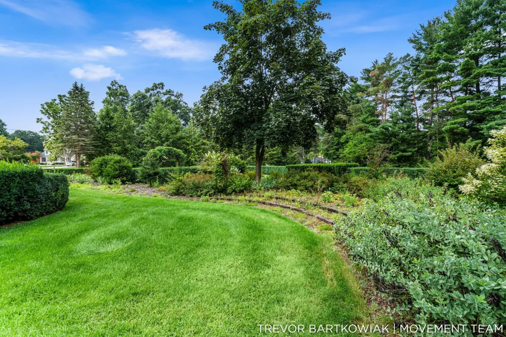 2696 Middle Lake Road Twin Lake, MI 49457