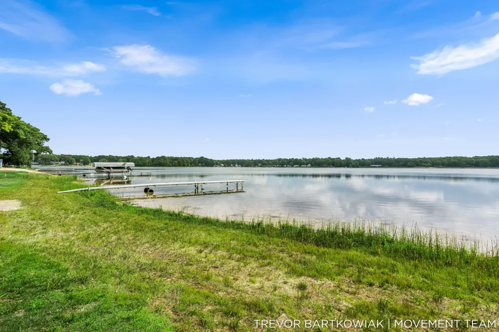 2696 Middle Lake Road Twin Lake, MI 49457
