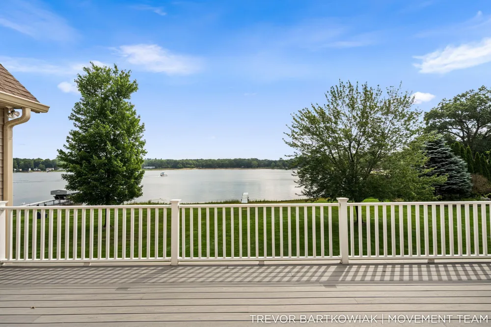 2696 Middle Lake Road Twin Lake, MI 49457