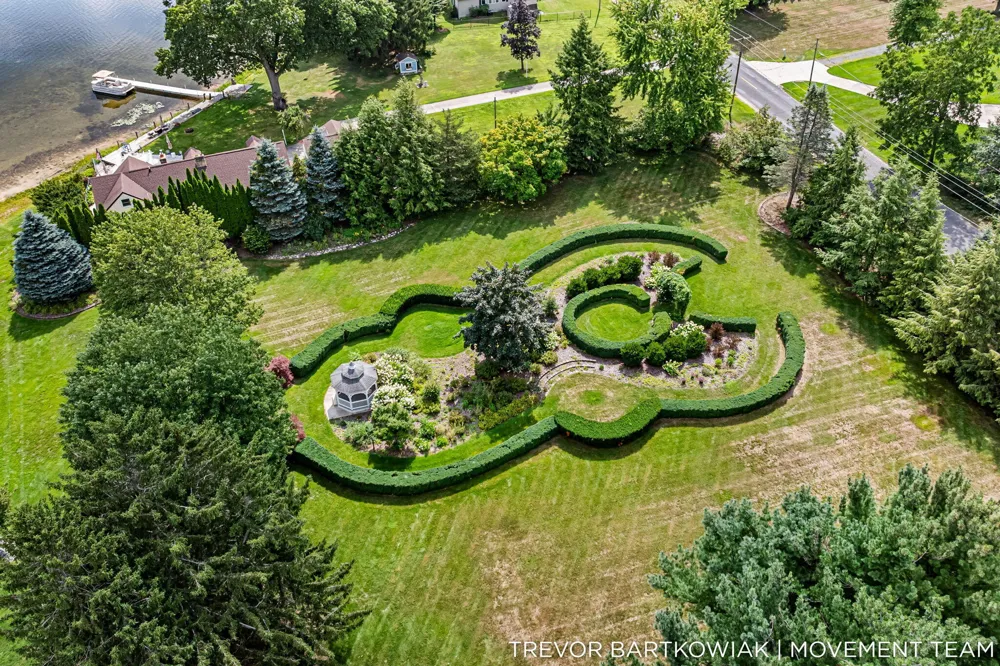 2696 Middle Lake Road Twin Lake, MI 49457