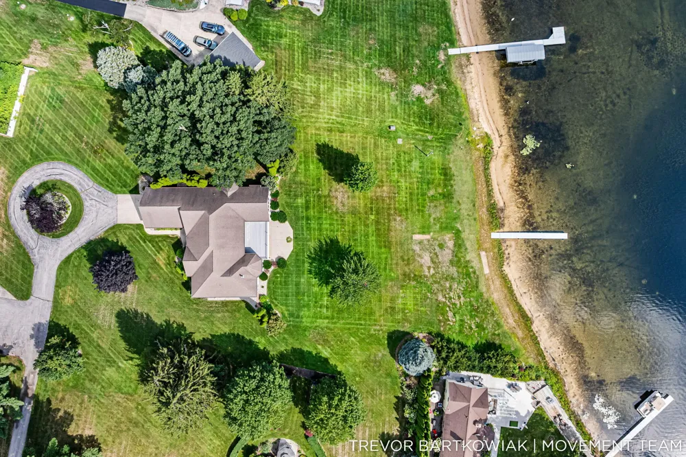 2696 Middle Lake Road Twin Lake, MI 49457