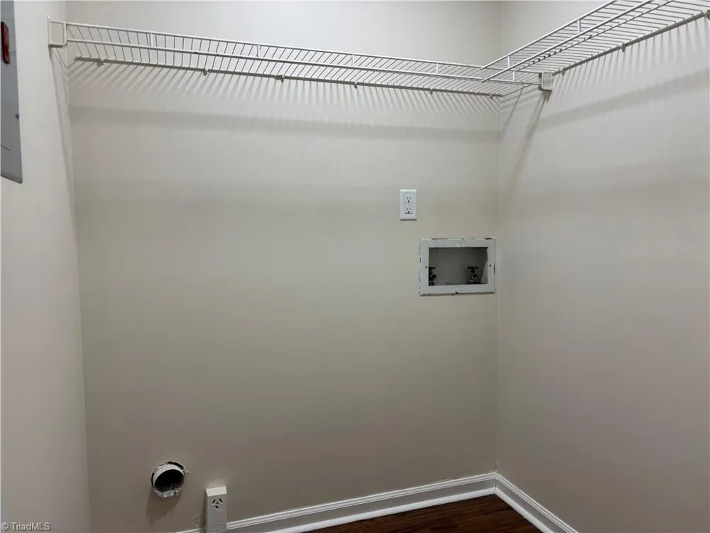 702 Glendale Drive Greensboro, NC 27406