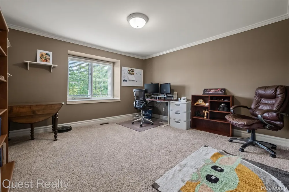56439 Nickelby S Shelby Charter Township, MI 48316