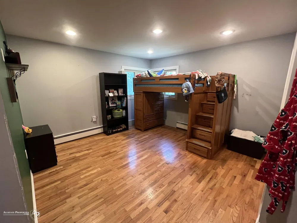 210 Elmwood Drive Davison City, MI 48423