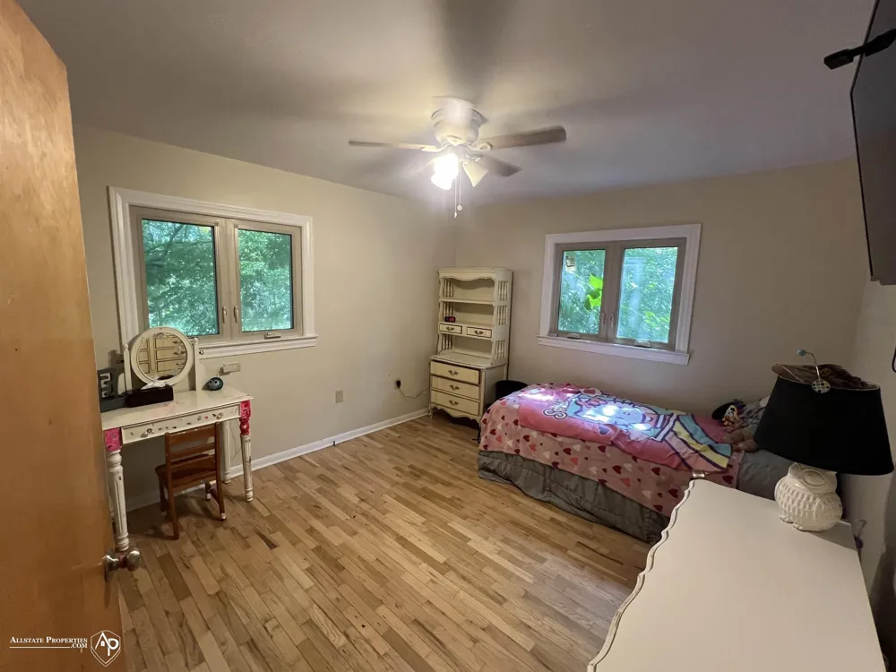 210 Elmwood Drive Davison City, MI 48423