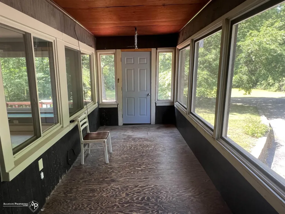 210 Elmwood Drive Davison City, MI 48423