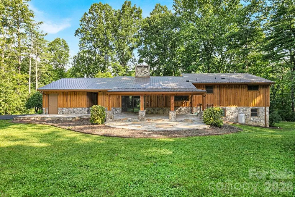 100 Ashton Lane Brevard, NC 28712