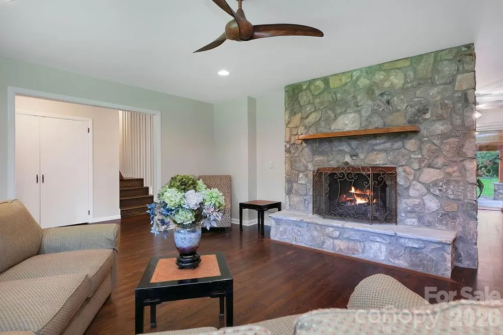100 Ashton Lane Brevard, NC 28712