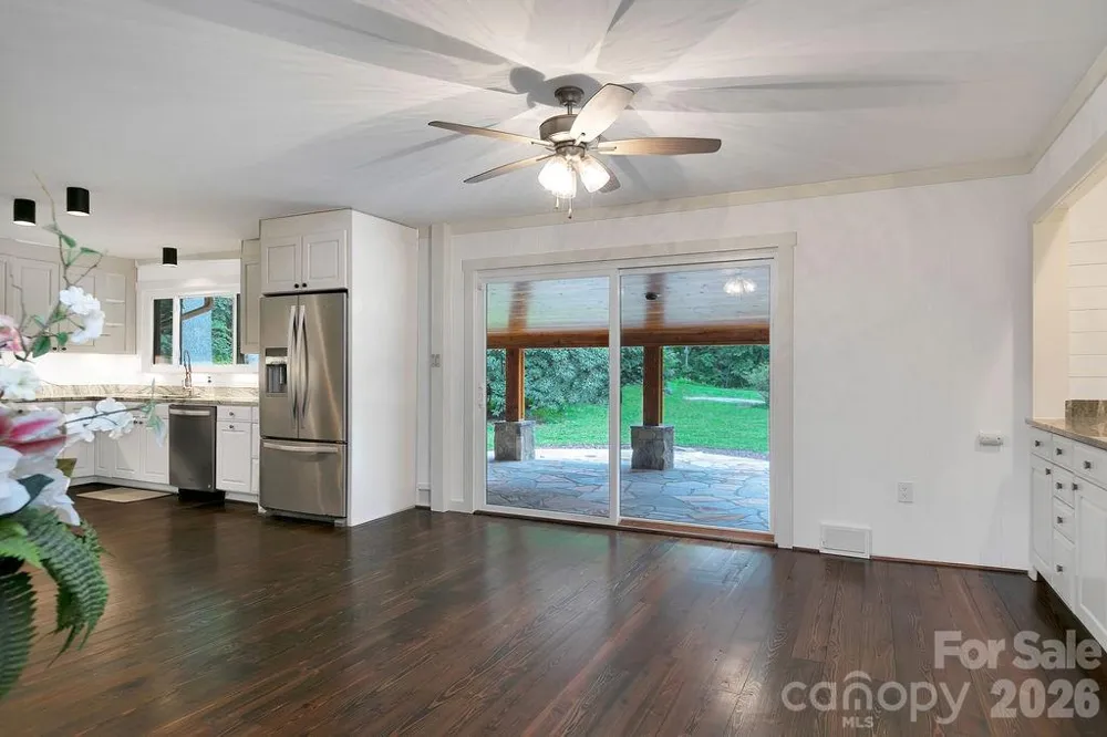 100 Ashton Lane Brevard, NC 28712