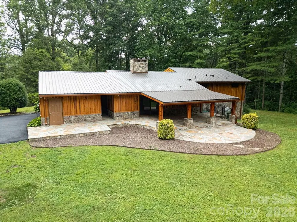100 Ashton Lane Brevard, NC 28712