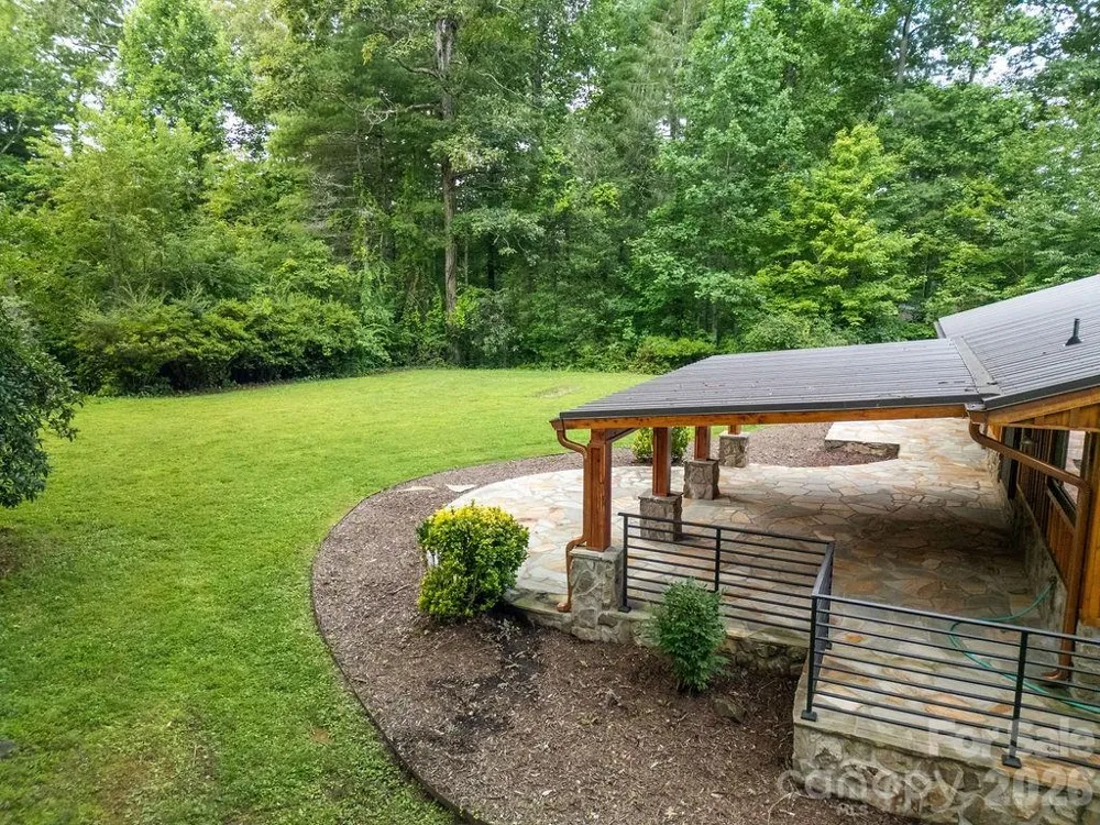 100 Ashton Lane Brevard, NC 28712