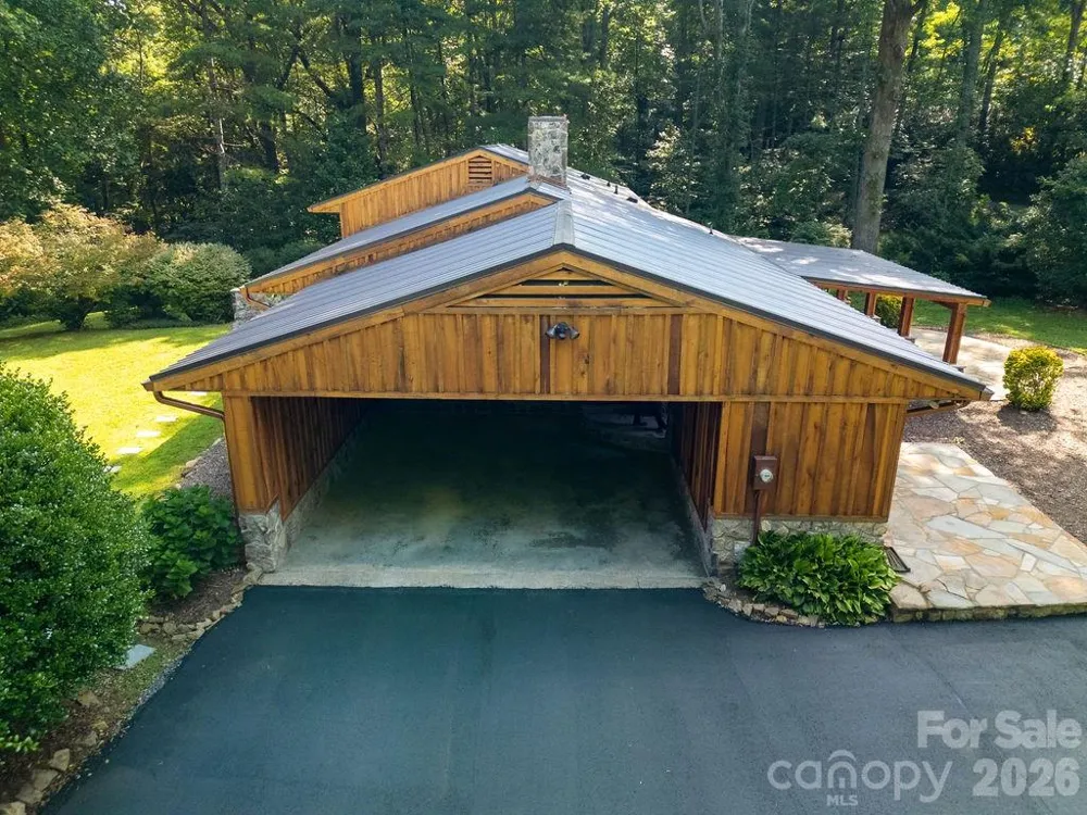 100 Ashton Lane Brevard, NC 28712