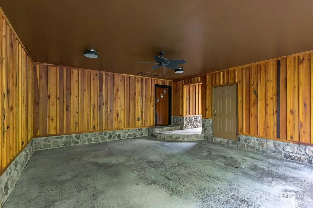 100 Ashton Lane Brevard, NC 28712