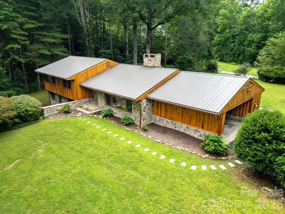 100 Ashton Lane Brevard, NC 28712
