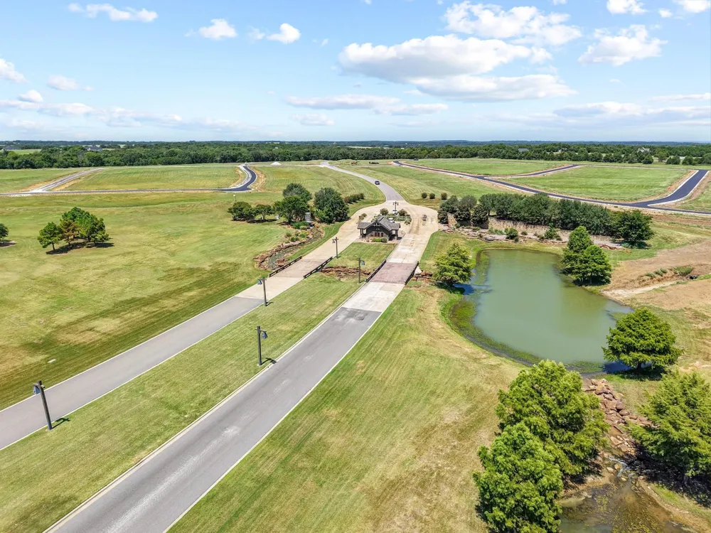 208 Castlewood Street Gordonville, TX 76245
