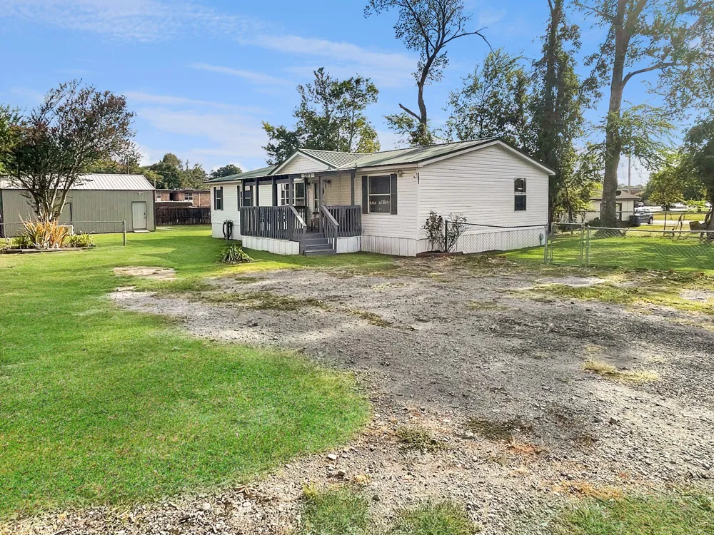 181 Cyclone Street Waskom, TX 75692