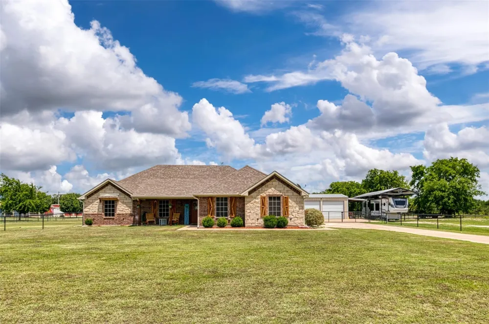 220 Hidden Meadow Trail Leonard, TX 75452