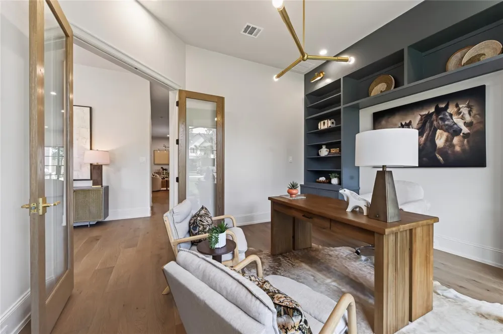 515 W 33rd Street Houston, TX 77018