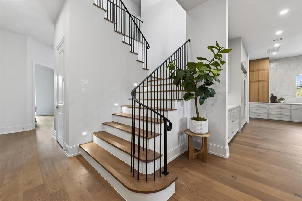 515 W 33rd Street Houston, TX 77018