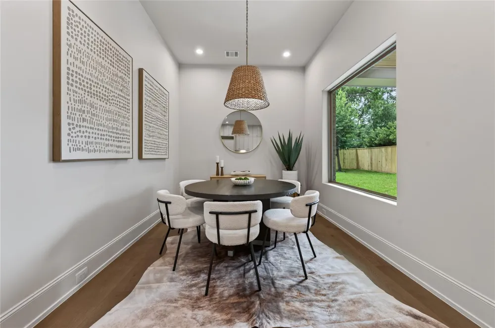 515 W 33rd Street Houston, TX 77018