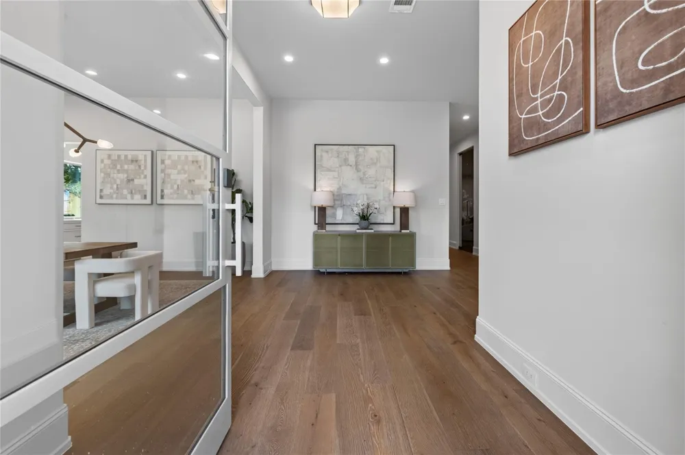 515 W 33rd Street Houston, TX 77018