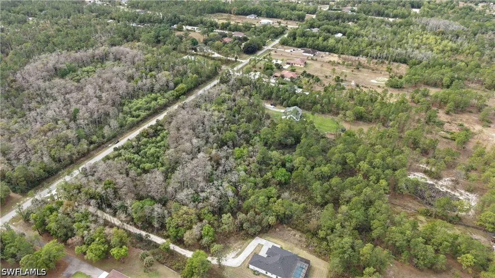 52nd Avenue NE Naples, FL 34120