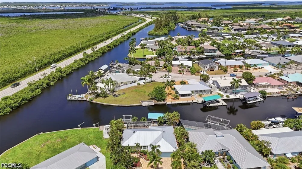 Moon Shell Drive Matlacha Isles, FL 33991