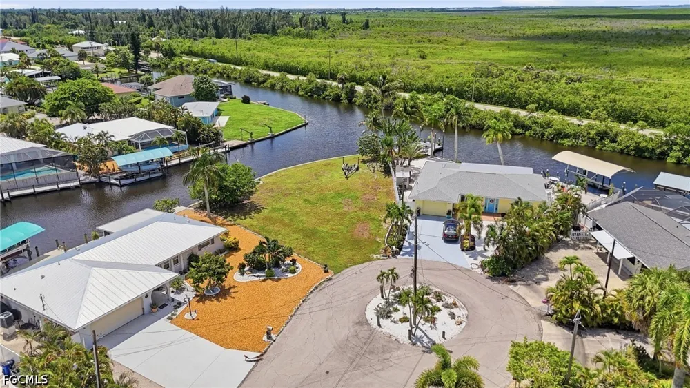 Moon Shell Drive Matlacha Isles, FL 33991