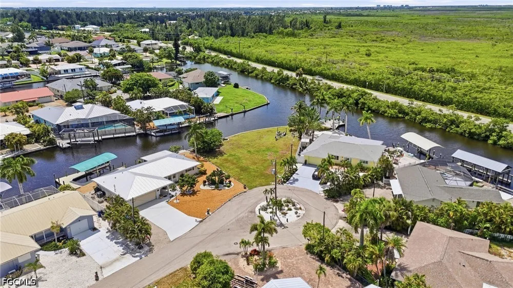 Moon Shell Drive Matlacha Isles, FL 33991
