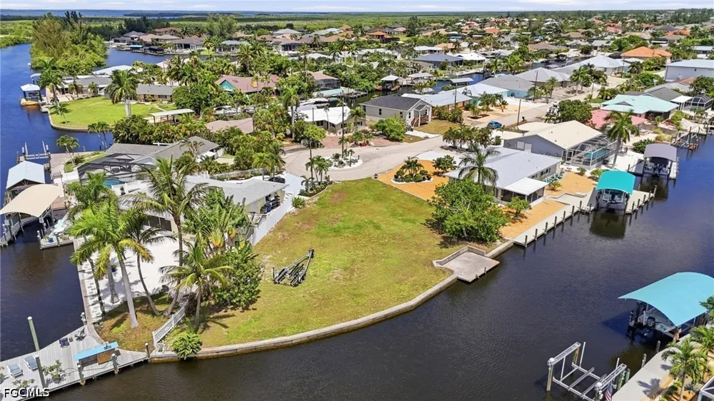 Moon Shell Drive Matlacha Isles, FL 33991