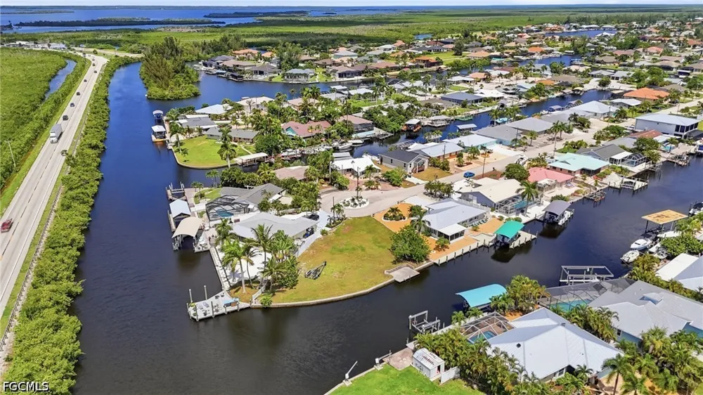 Moon Shell Drive Matlacha Isles, FL 33991