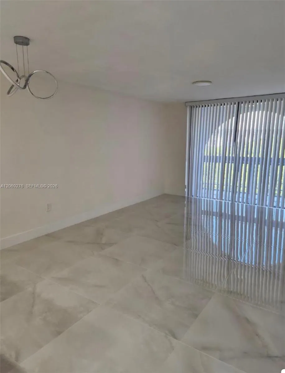 9440 Fontainebleau Blvd #508 Miami, FL 33172