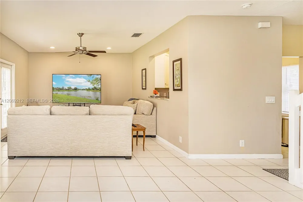 1647 Hawthorne Pl Wellington, FL 33414