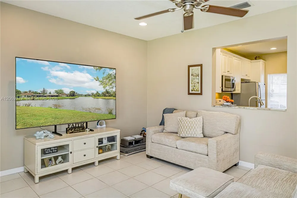 1647 Hawthorne Pl Wellington, FL 33414
