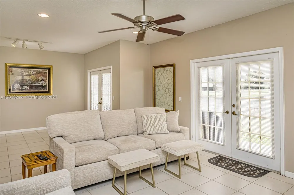 1647 Hawthorne Pl Wellington, FL 33414